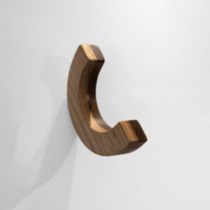 Pendurador de madeira maciça